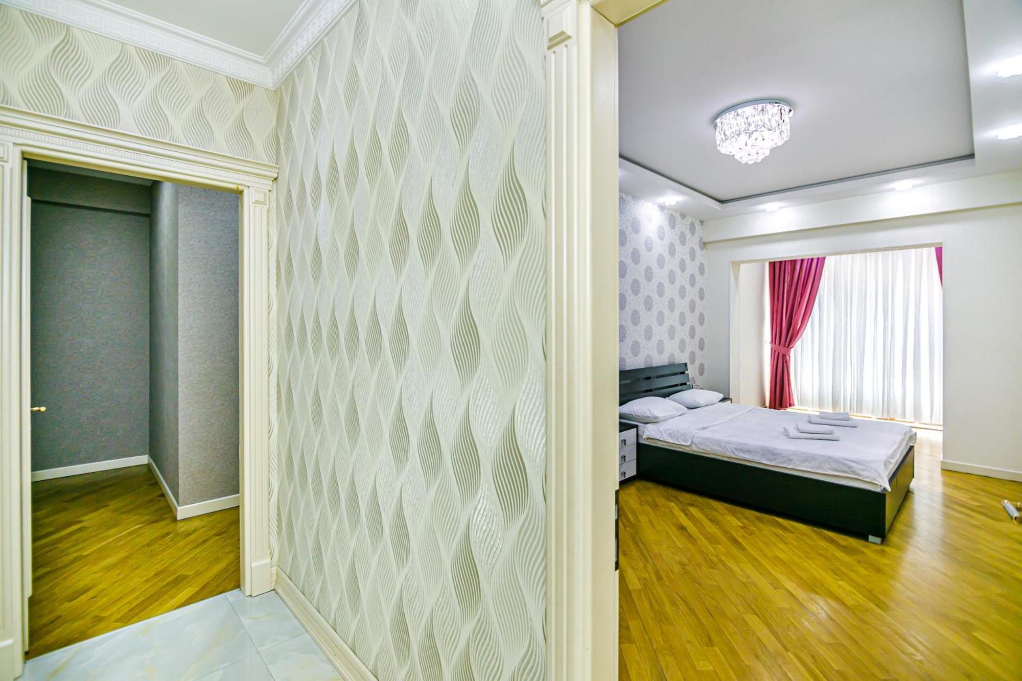 Park Azure Vip Apartment By Baku Housing Bagian luar foto