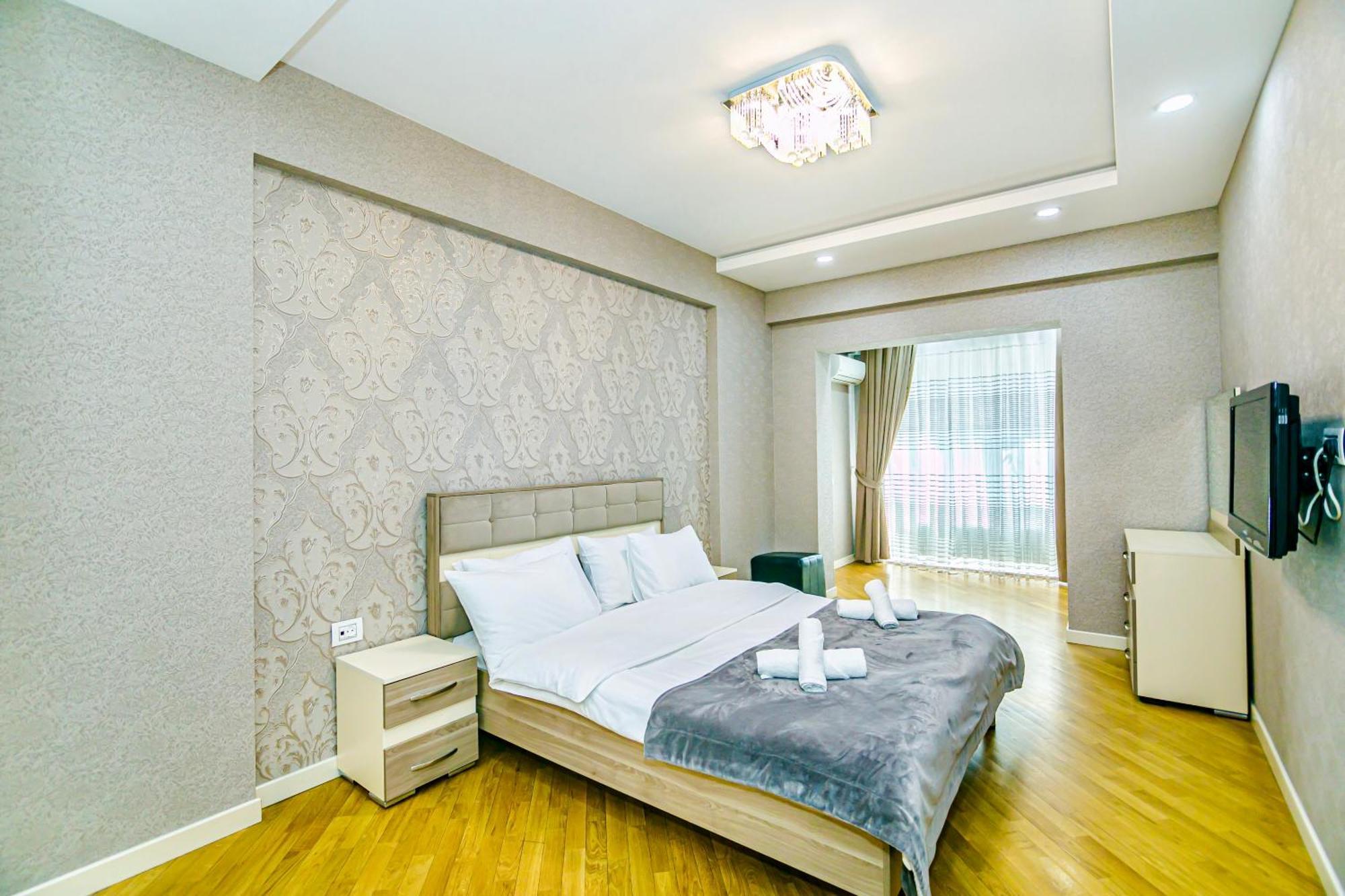 Park Azure Vip Apartment By Baku Housing Bagian luar foto